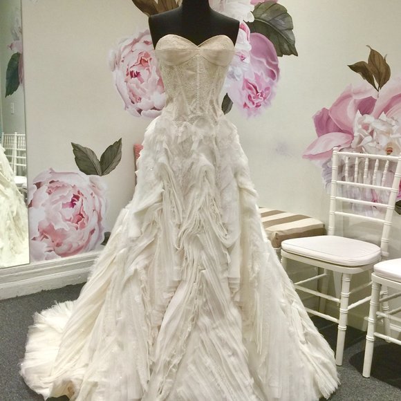 Badgley Mischka Wedding Gown! - Picture 2 of 4